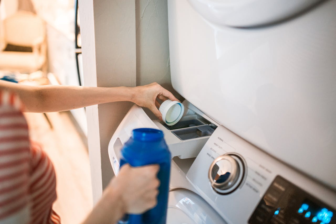 Bac à détergent dans une machine à laver